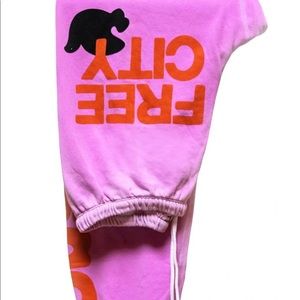 FREE CITY Lets Go OG Sweatpants in Pinkgumm - Pinkalicious  and spicy! 💖💋💄👛